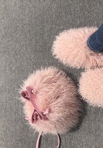 (Only Handbag)(Pink)2023 Styles Women Sexy&Fashion Spring&Summer TikTok&Instagram Styles Fluffy Handbag