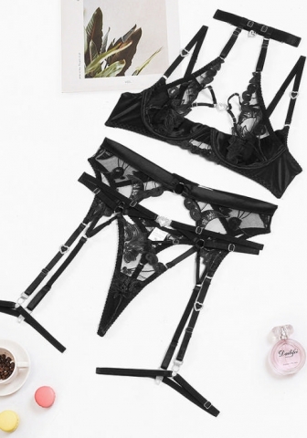 (Real Image)2024 Styles Women Heart-Shaped Rhinestone Buckle Sexy Openwork Embroidered Erotic Halter Lingerie Set