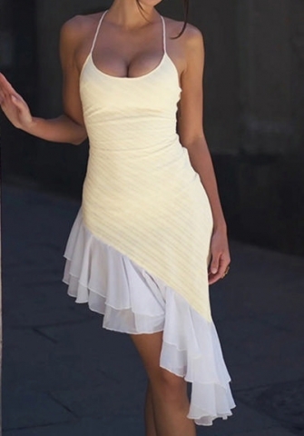 (Real Image)2024 Styles Women Stylish and Sexy Strapless Backless Halter Dress with Irregular Hemline and Body-Hugging Design