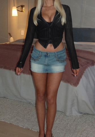 (Real Image,Only Tops)2024 Styles Women V-Neck Low-Cut Long Sleeve Crop Top Fitted T-Shirt